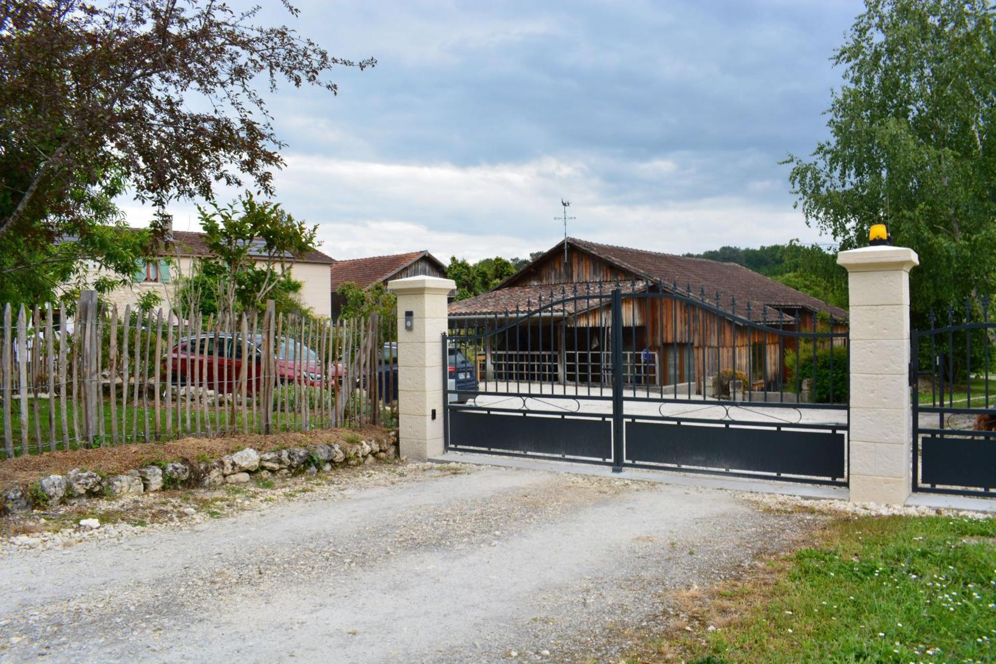 Gites Le Clos Du Verger Maurens  Eksteriør billede